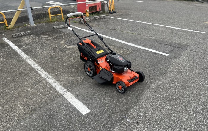 PLOW プラウ エンジン 自走式 芝刈機 GC530 クサノザウルス | 佐野市